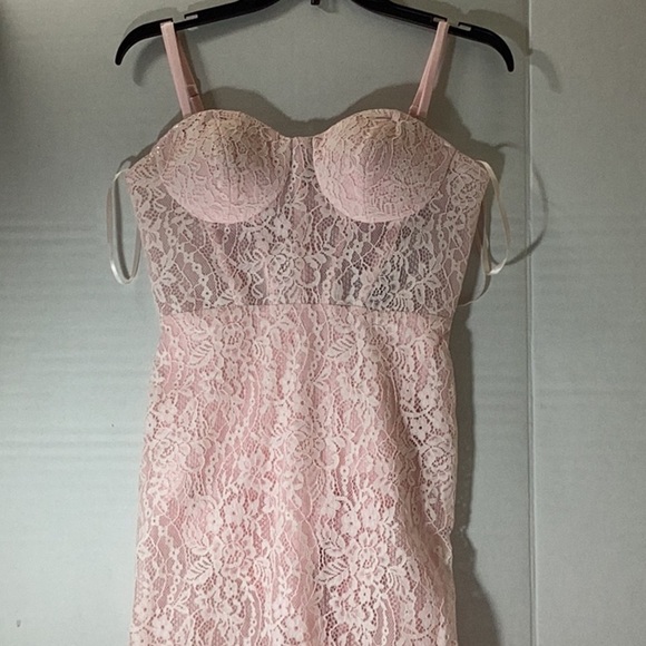 BCBGMAXAZRIA Women's Strapless Sweetheart Neck Midi Evening Dress.       C - Picture 6 of 10